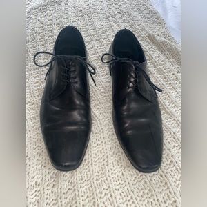 Aldo black leather dress shoes